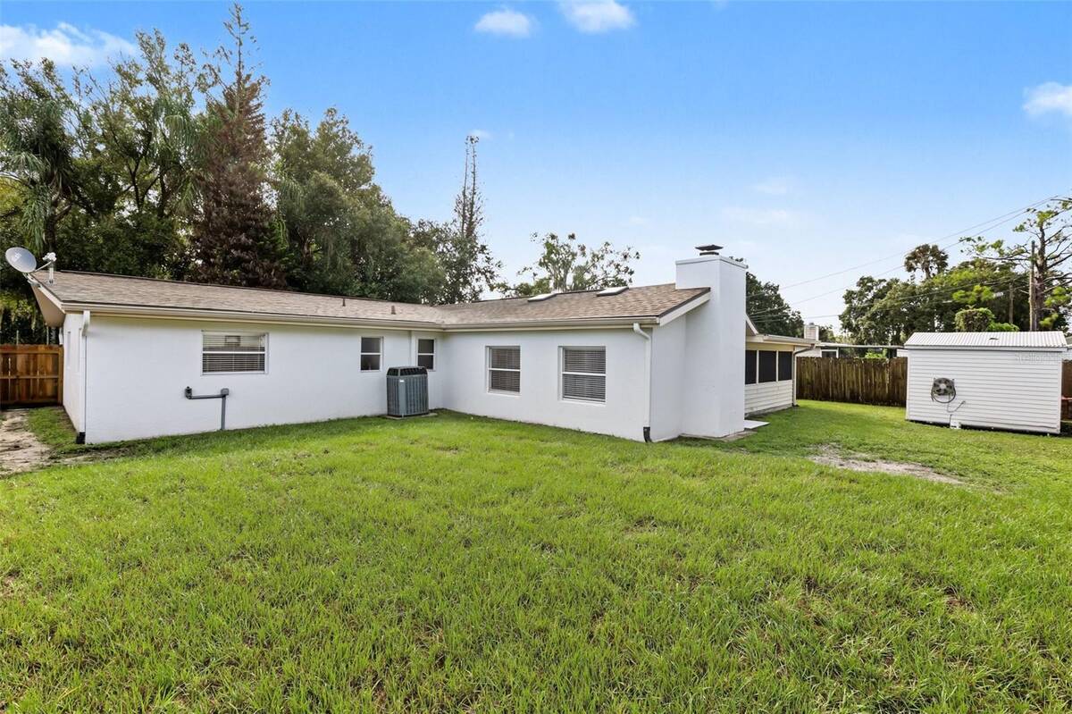 2070 Seminole Boulevard, Melbourne, FL 32904
