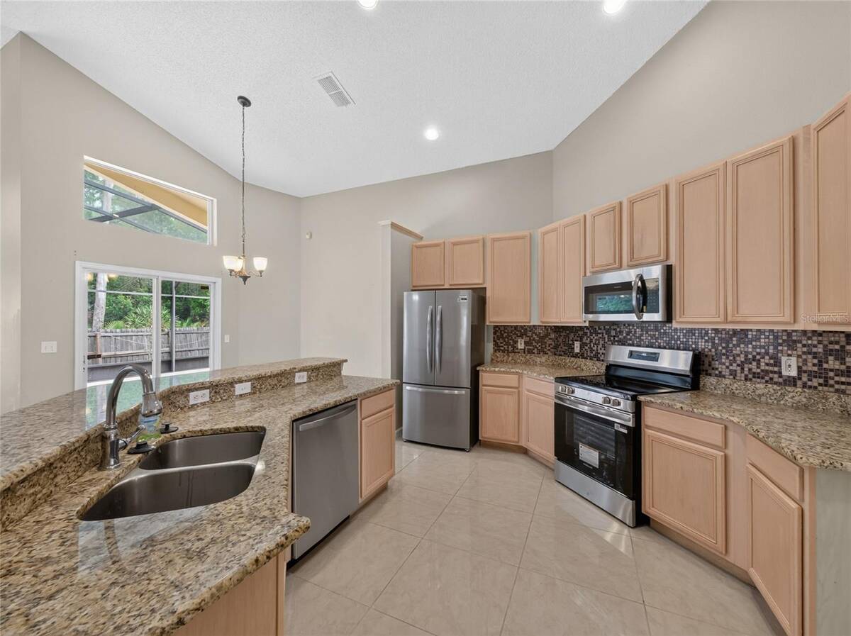 507 Canary Island Court, Orlando, FL 32828