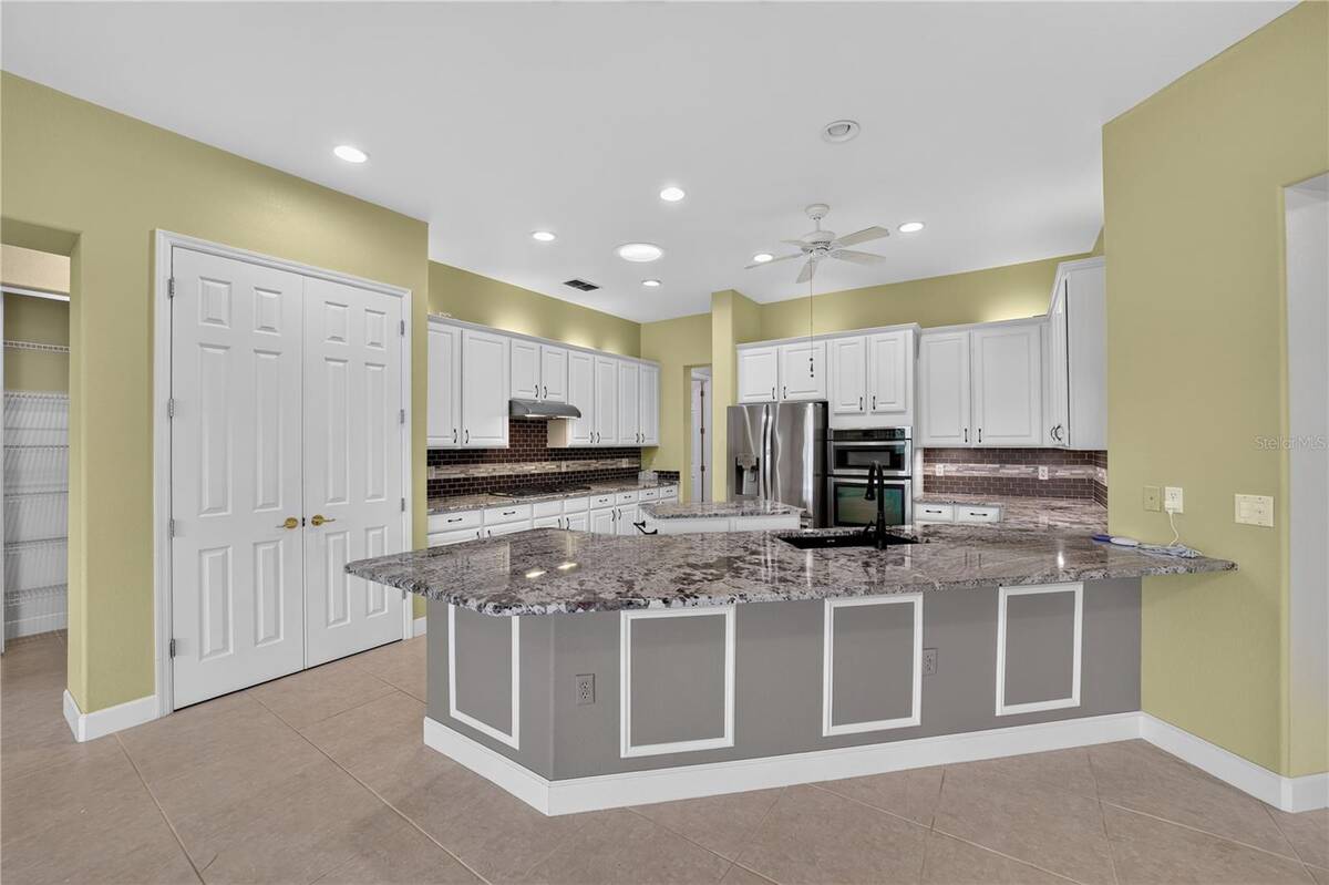 13500 Se 97th Terrace Road, Summerfield, FL 34491