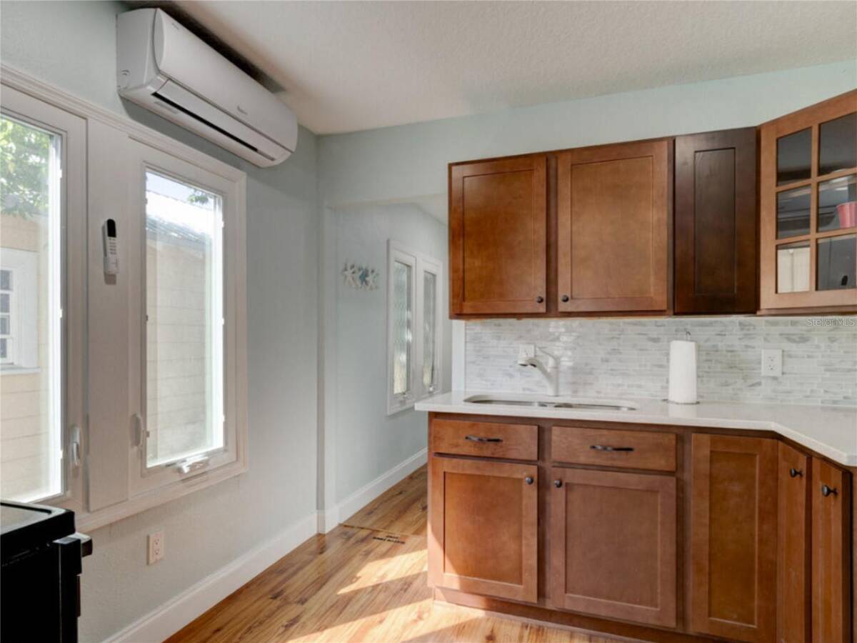 425 N Oleander Avenue, Daytona Beach, FL 32118