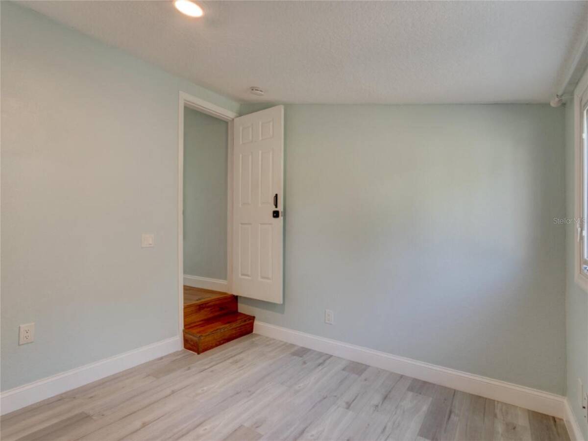 425 N Oleander Avenue, Daytona Beach, FL 32118