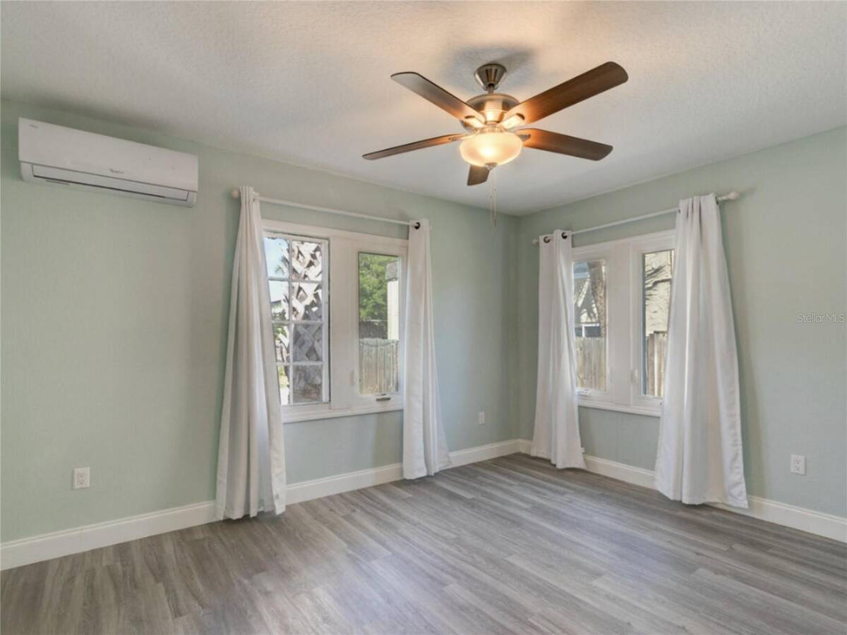 425 N Oleander Avenue, Daytona Beach, FL 32118