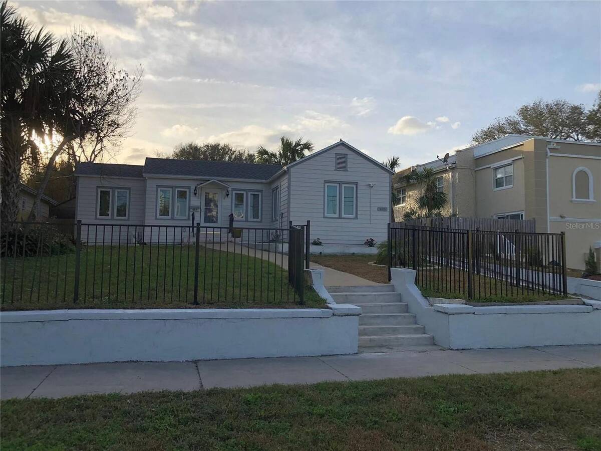 425 N Oleander Avenue, Daytona Beach, FL 32118