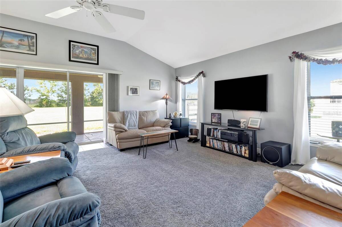 4190 County Road 121d, Wildwood, FL 34785