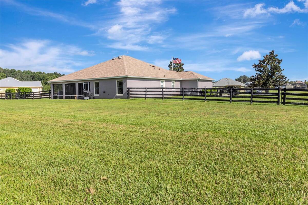 4190 County Road 121d, Wildwood, FL 34785