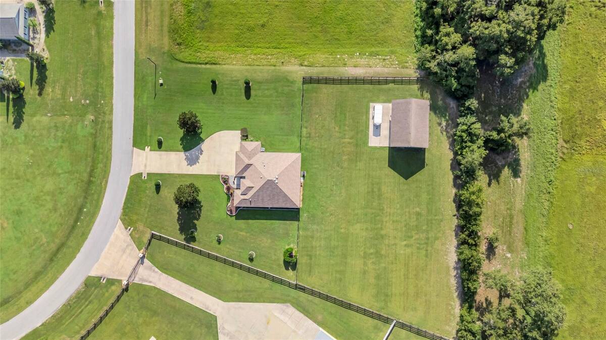 4190 County Road 121d, Wildwood, FL 34785