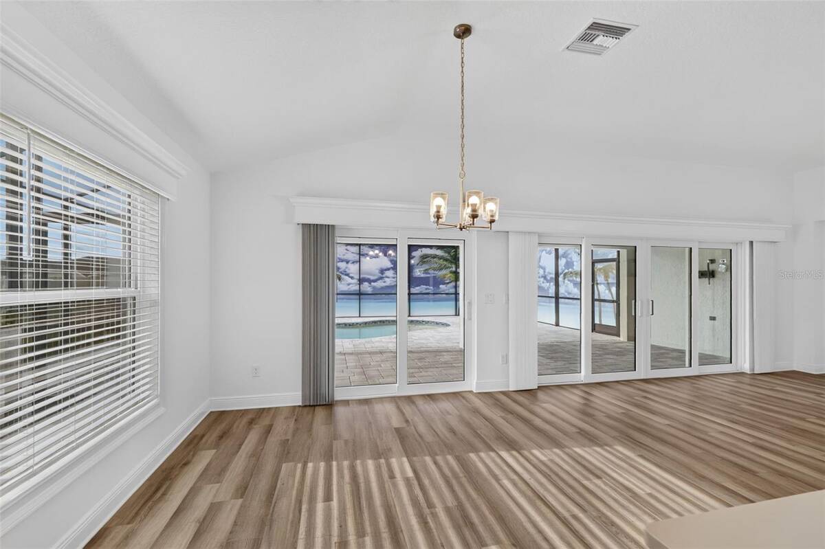 6996 Dwight Drive, The Villages, FL 34762