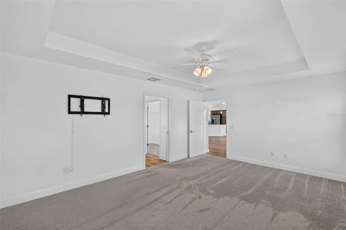 6996 Dwight Drive, The Villages, FL 34762