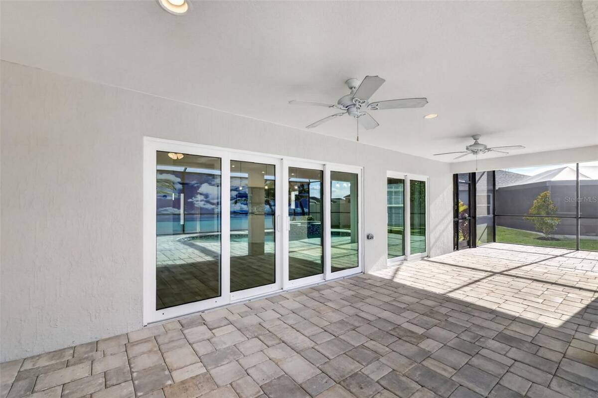 6996 Dwight Drive, The Villages, FL 34762