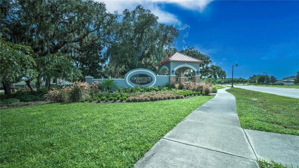 2933 Fieldwood Circle, St Cloud, FL 34772