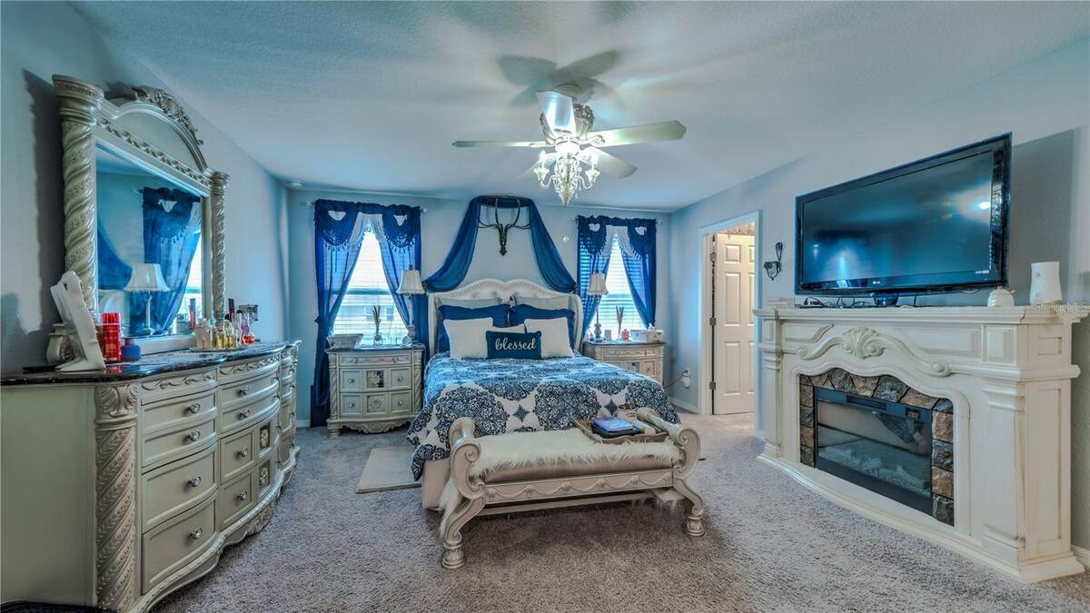 2933 Fieldwood Circle, St Cloud, FL 34772
