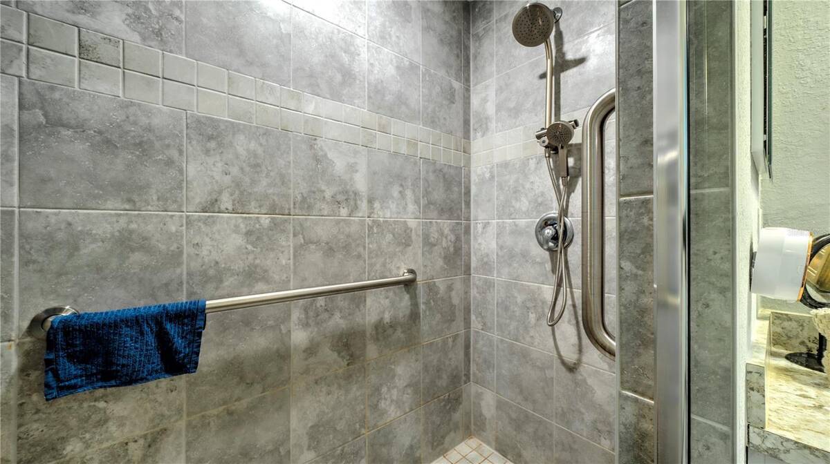 2933 Fieldwood Circle, St Cloud, FL 34772
