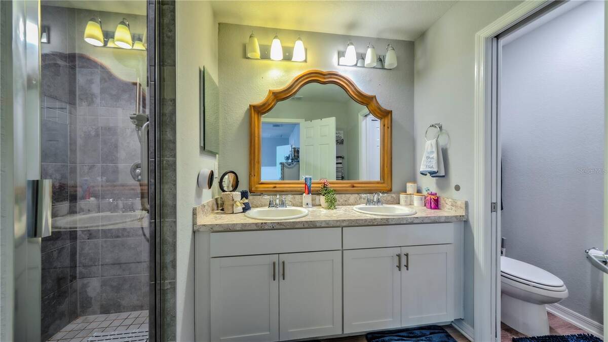 2933 Fieldwood Circle, St Cloud, FL 34772