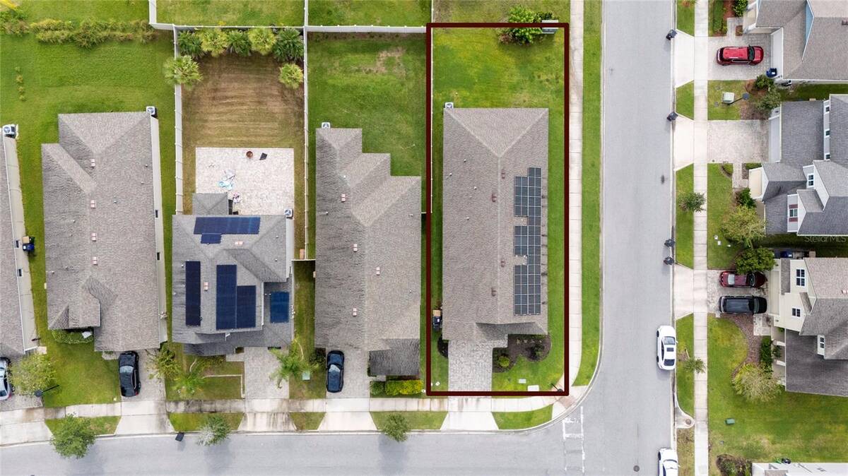 1733 Felicity Lane, Kissimmee, FL 34744