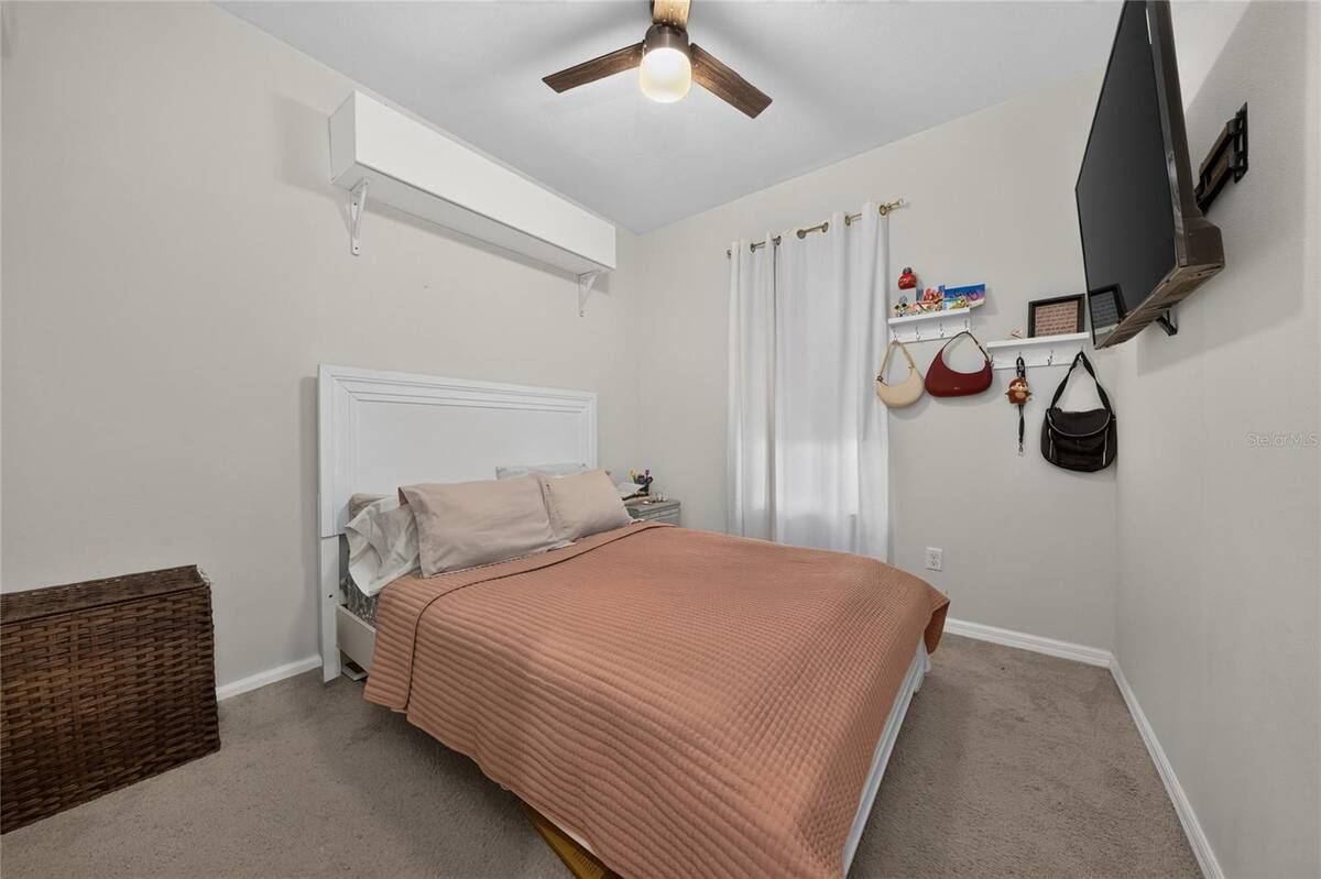 1733 Felicity Lane, Kissimmee, FL 34744