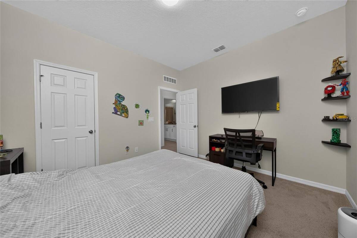 1733 Felicity Lane, Kissimmee, FL 34744