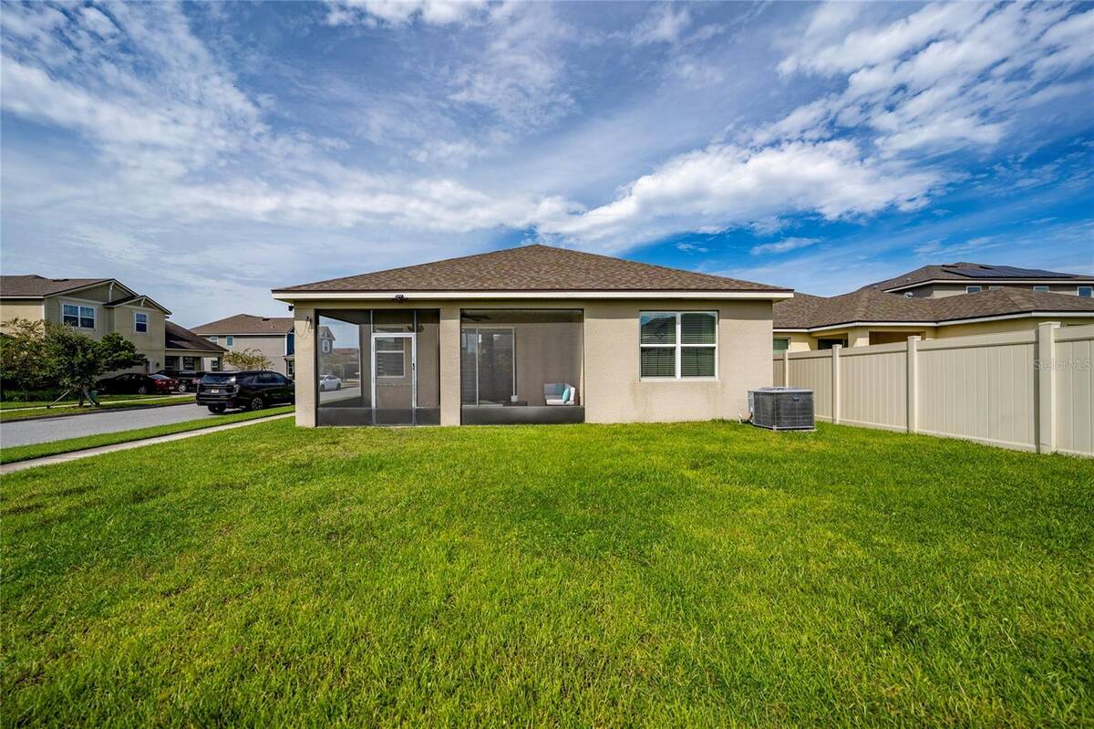 1733 Felicity Lane, Kissimmee, FL 34744