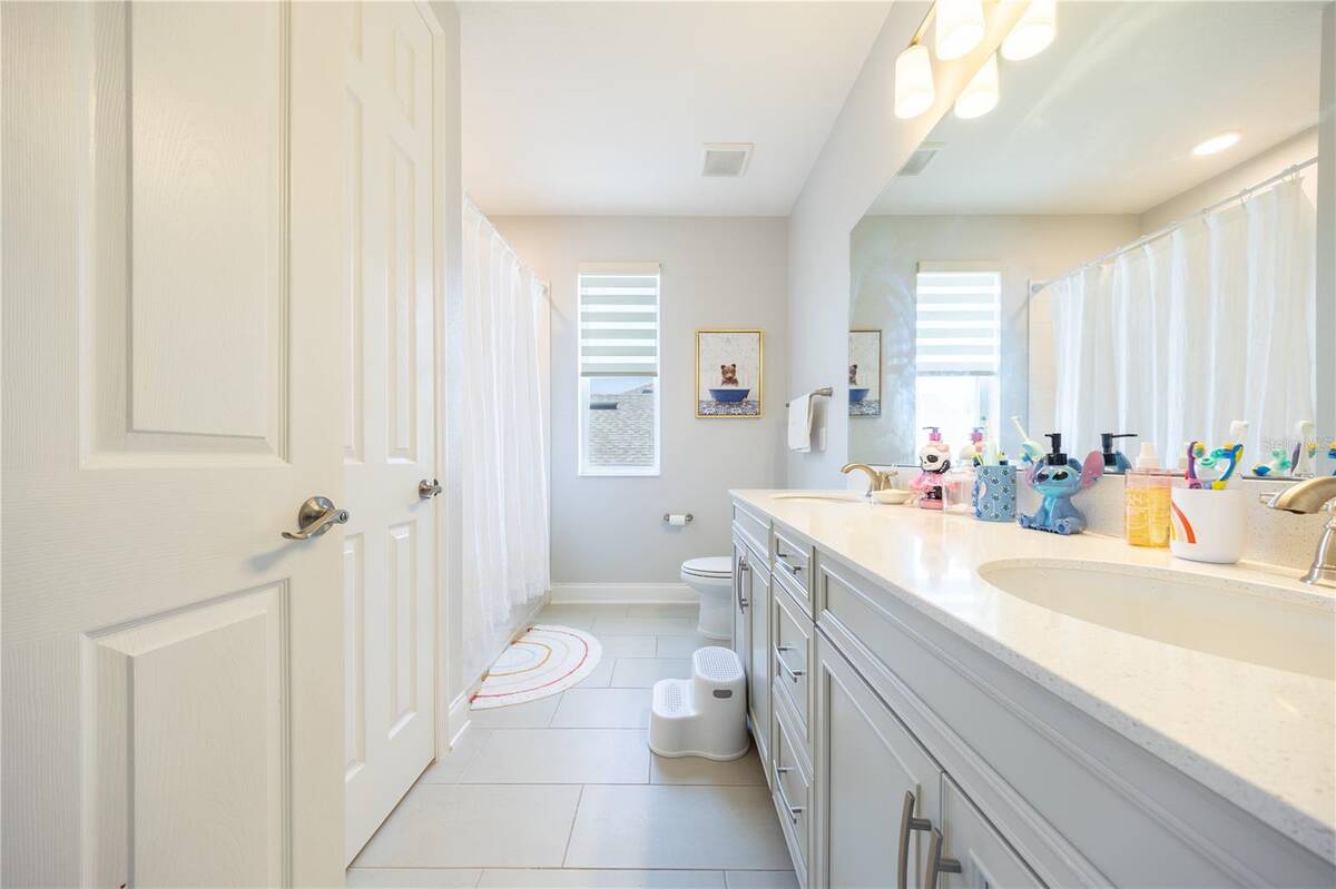 1316 Southern Sun Drive, Oakland, FL 34787