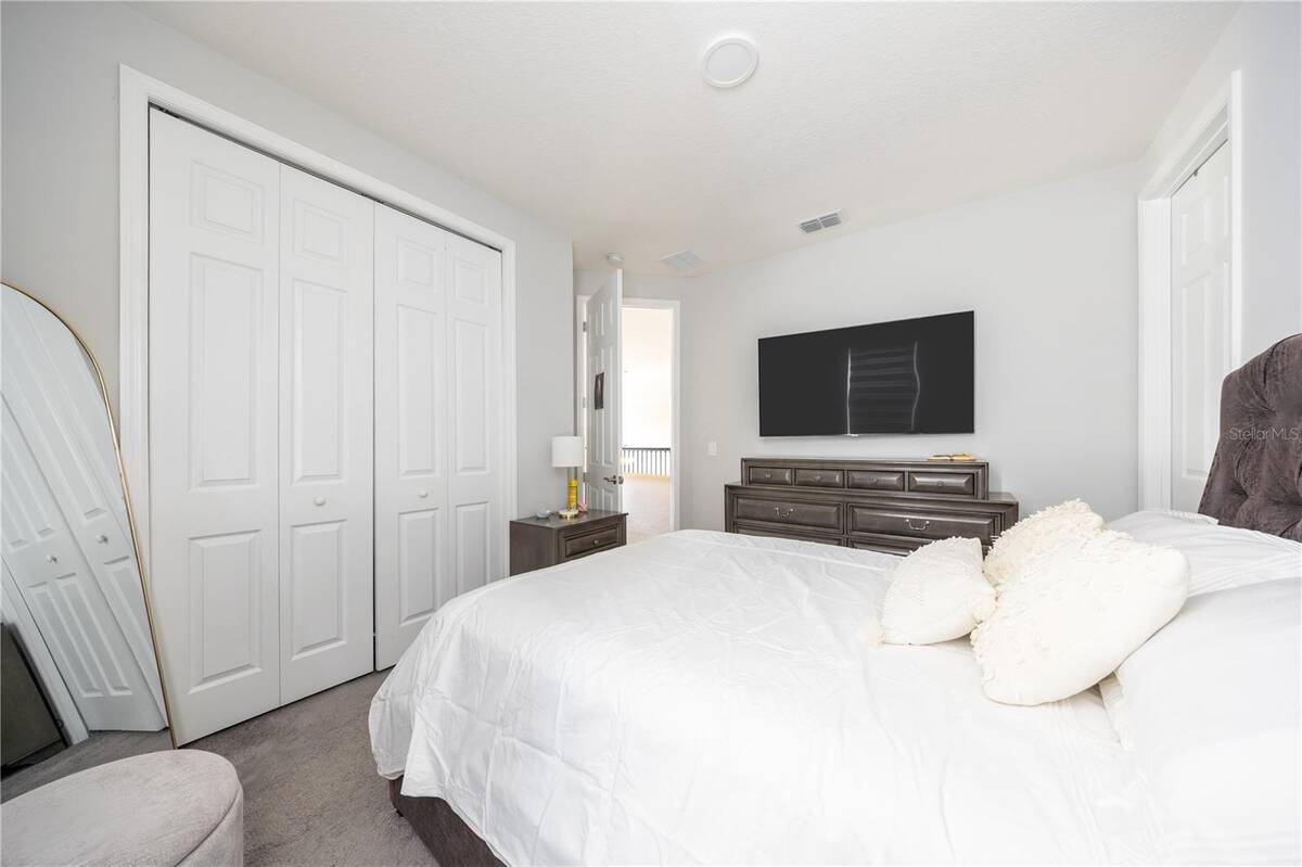 1316 Southern Sun Drive, Oakland, FL 34787