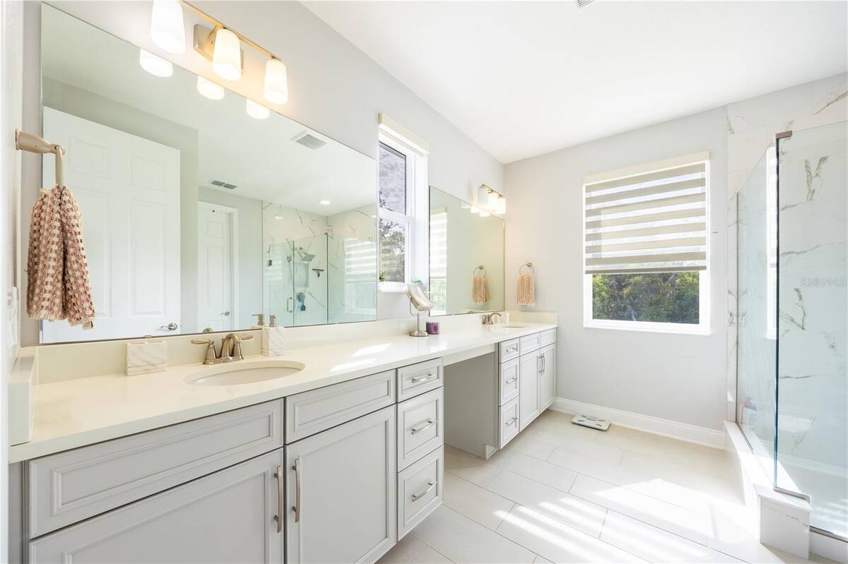 1316 Southern Sun Drive, Oakland, FL 34787