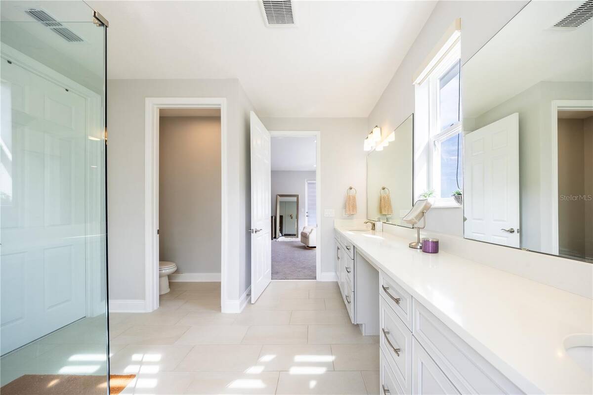 1316 Southern Sun Drive, Oakland, FL 34787