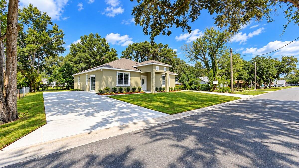 407 Beckley Street, Kissimmee, FL 34744