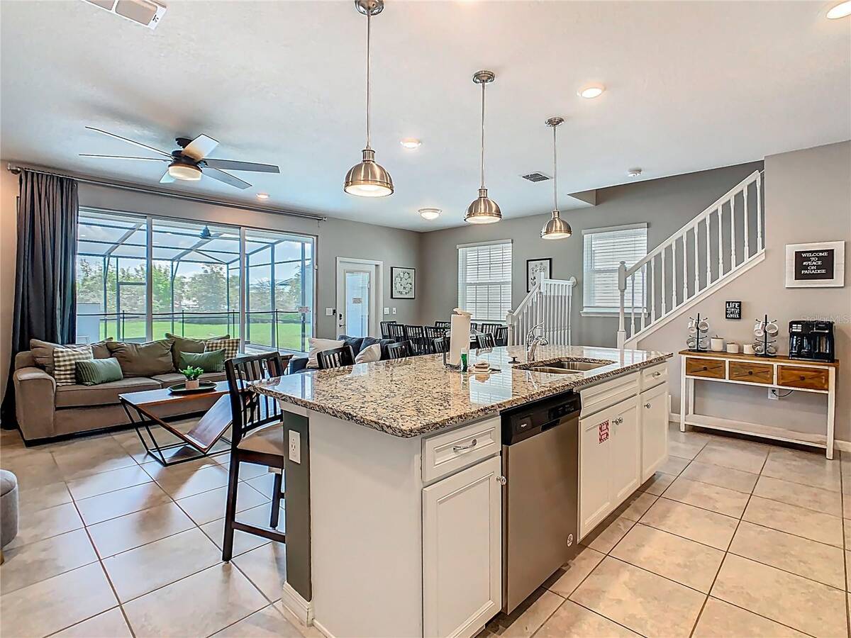 967 Paradise Drive, Davenport, FL 33897