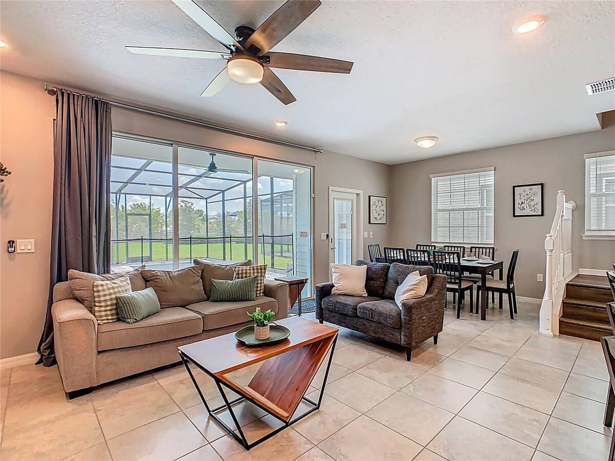 967 Paradise Drive, Davenport, FL 33897