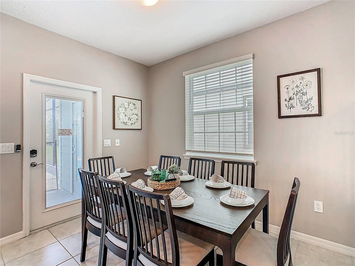 967 Paradise Drive, Davenport, FL 33897
