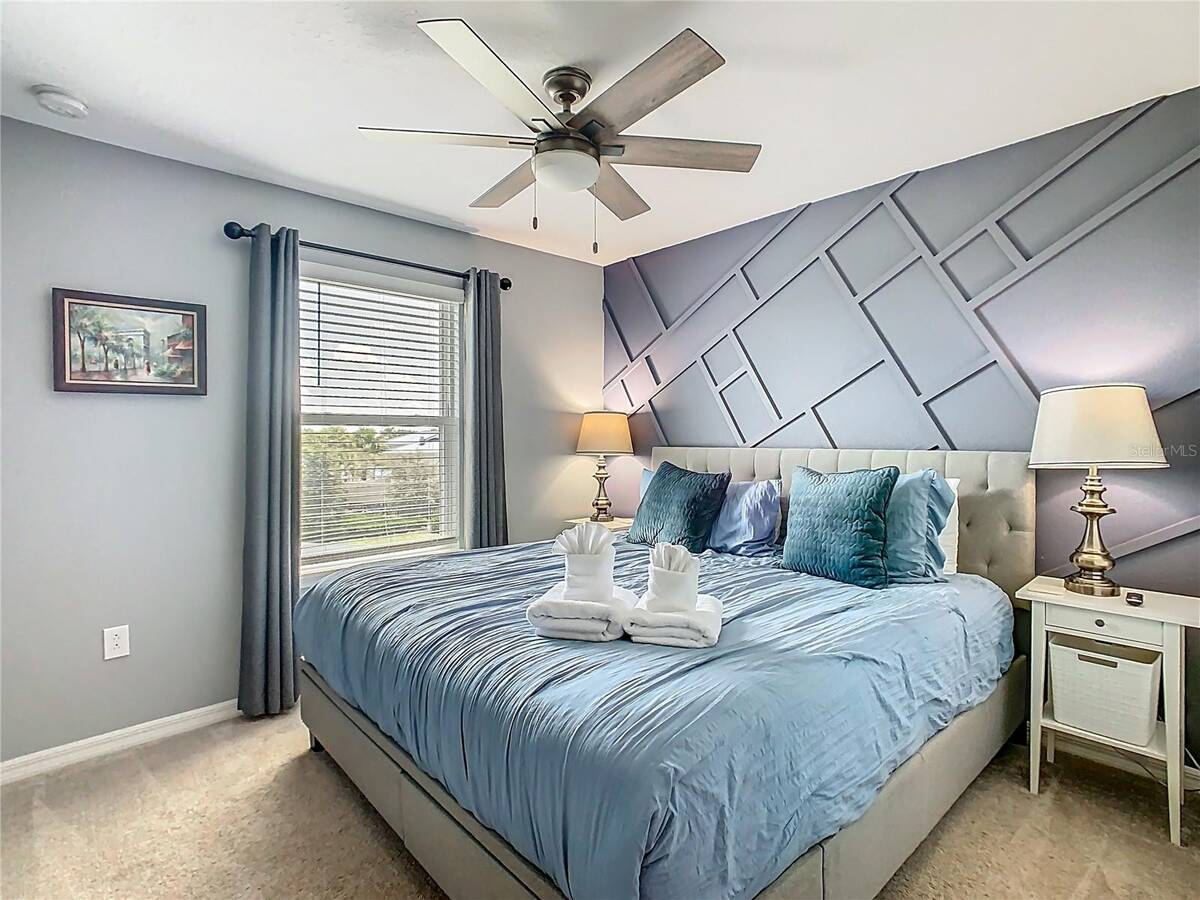 967 Paradise Drive, Davenport, FL 33897