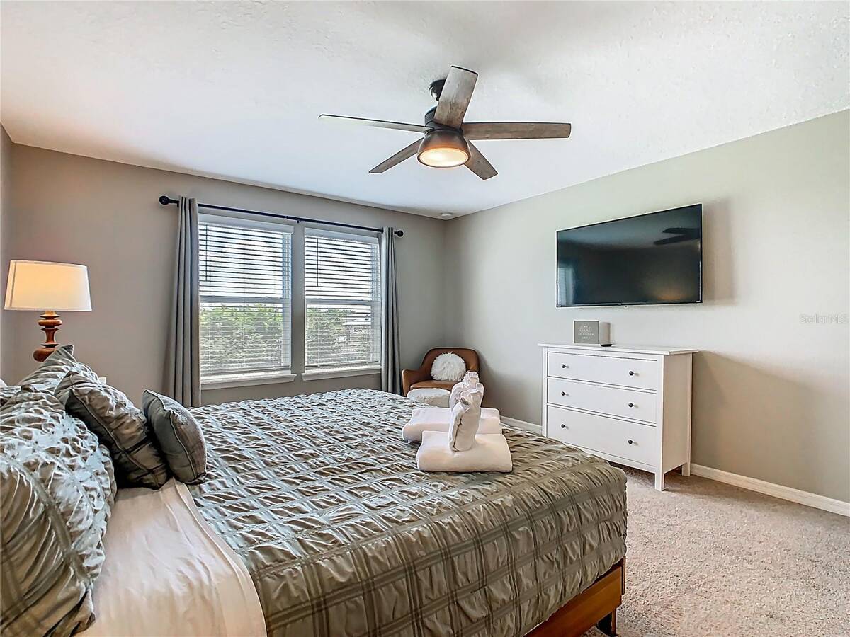 967 Paradise Drive, Davenport, FL 33897