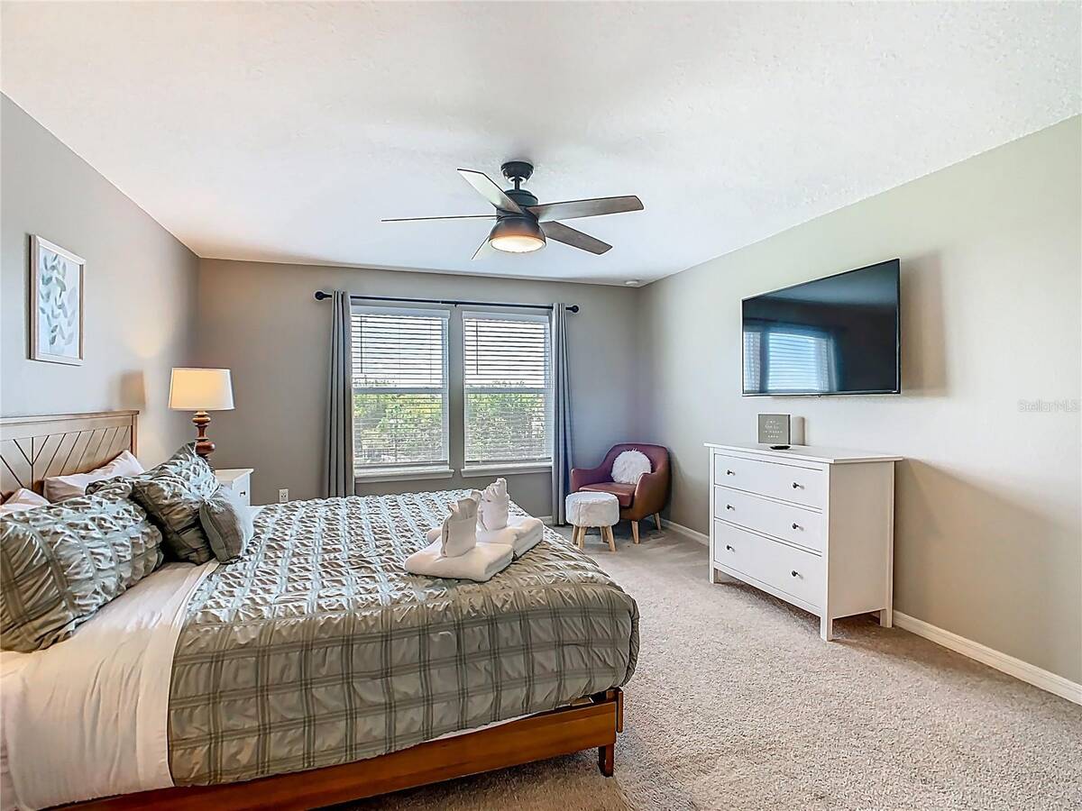 967 Paradise Drive, Davenport, FL 33897