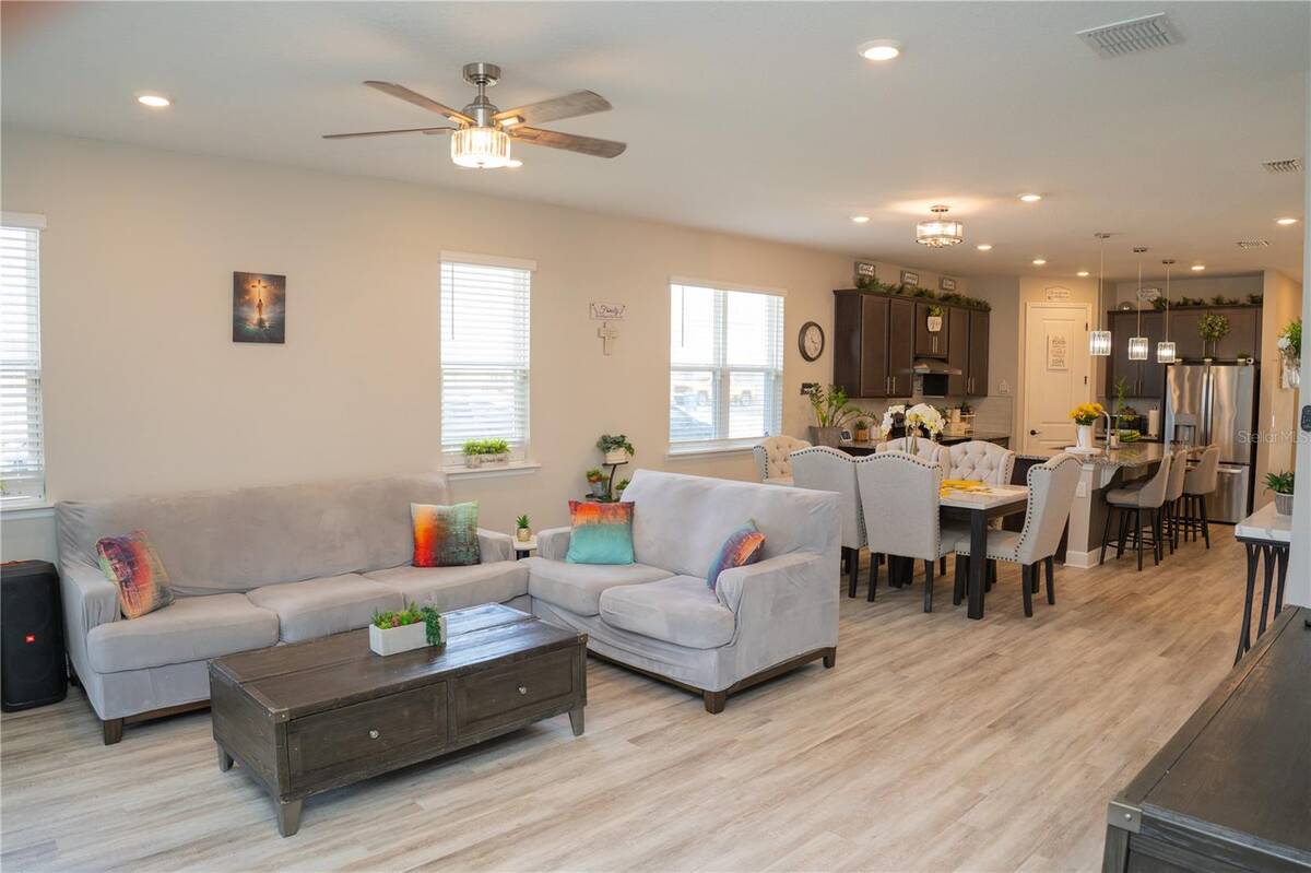 1932 Chickasaw Boulevard, Davenport, FL 33837
