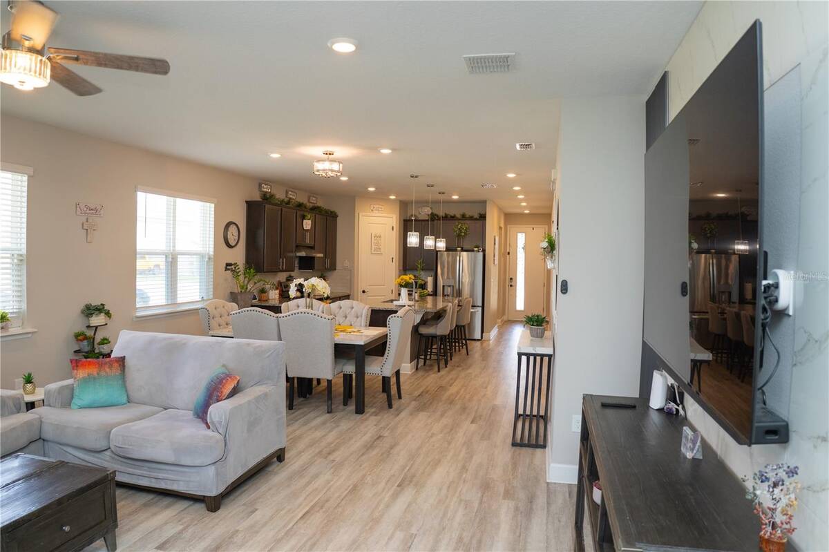 1932 Chickasaw Boulevard, Davenport, FL 33837
