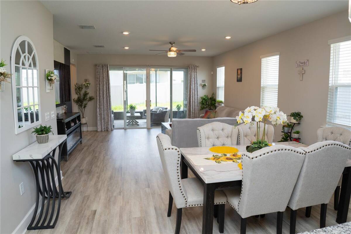 1932 Chickasaw Boulevard, Davenport, FL 33837