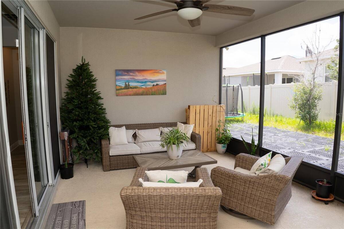 1932 Chickasaw Boulevard, Davenport, FL 33837