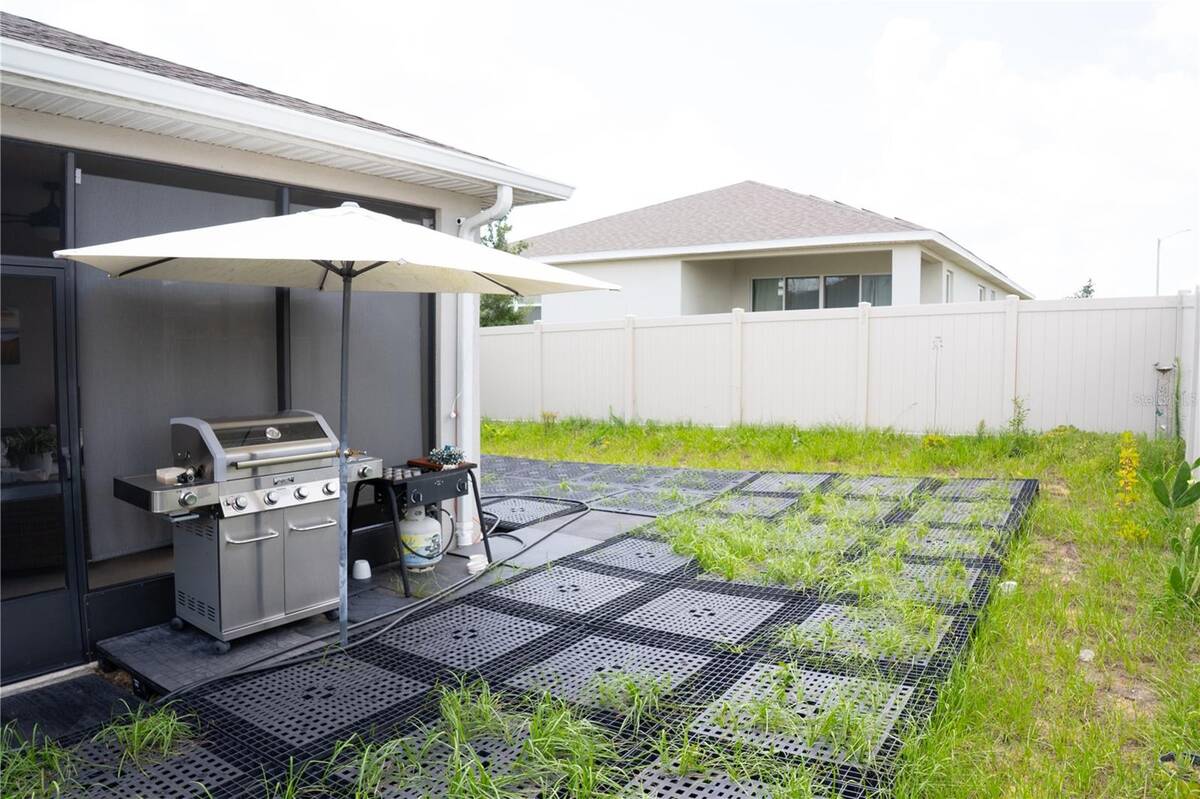 1932 Chickasaw Boulevard, Davenport, FL 33837