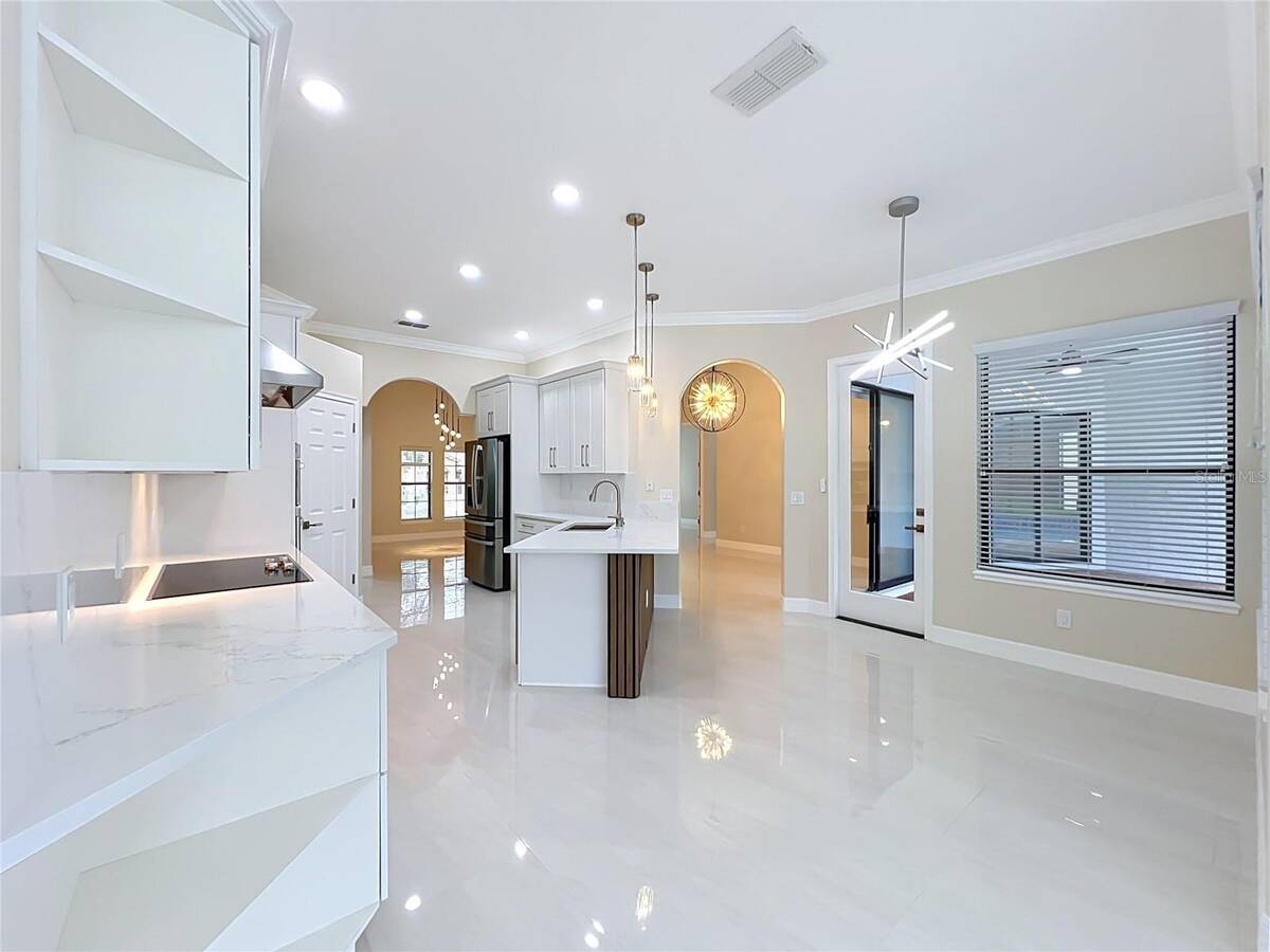 7426 Pointe Venezia Drive, Orlando, FL 32836