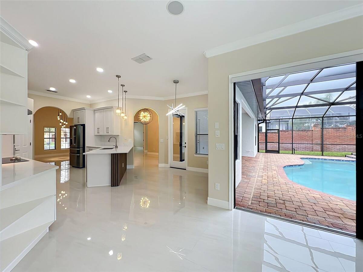 7426 Pointe Venezia Drive, Orlando, FL 32836