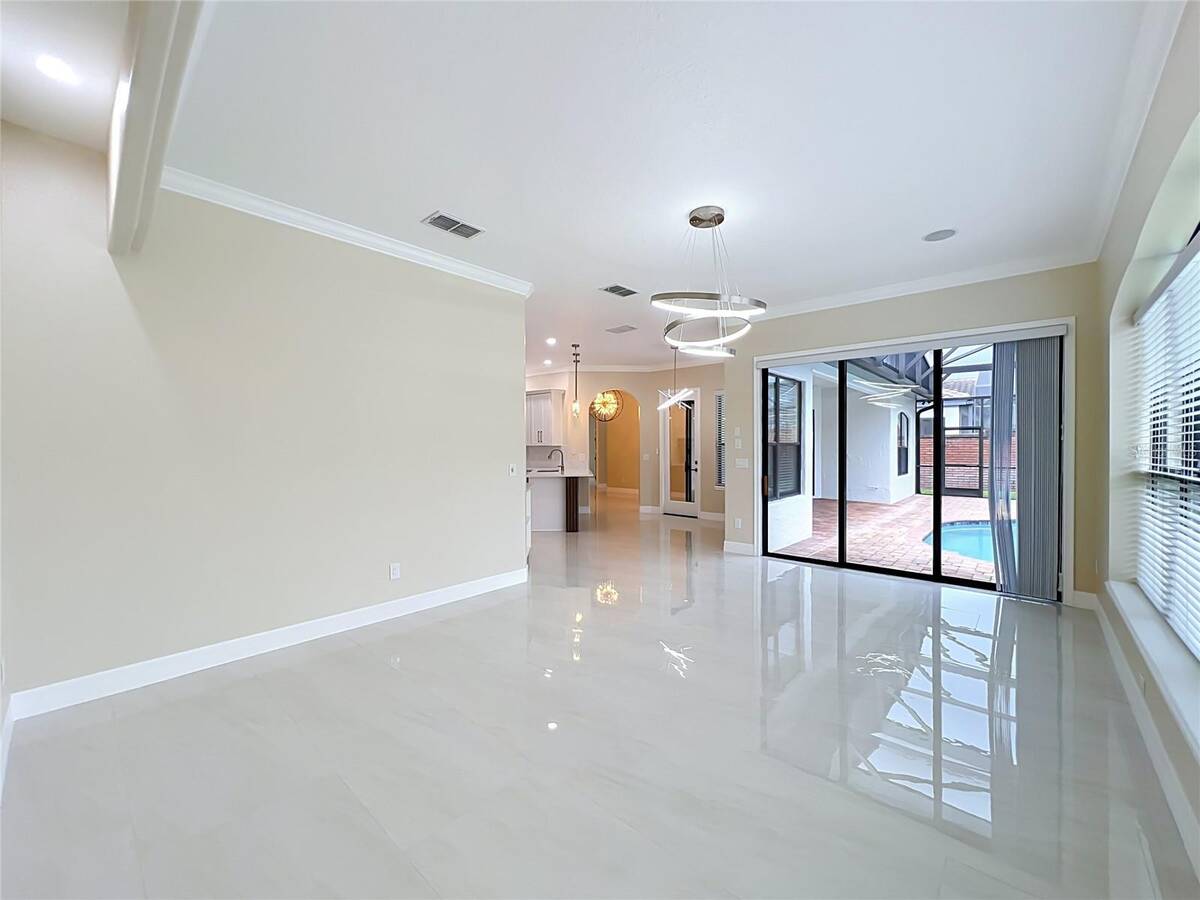 7426 Pointe Venezia Drive, Orlando, FL 32836
