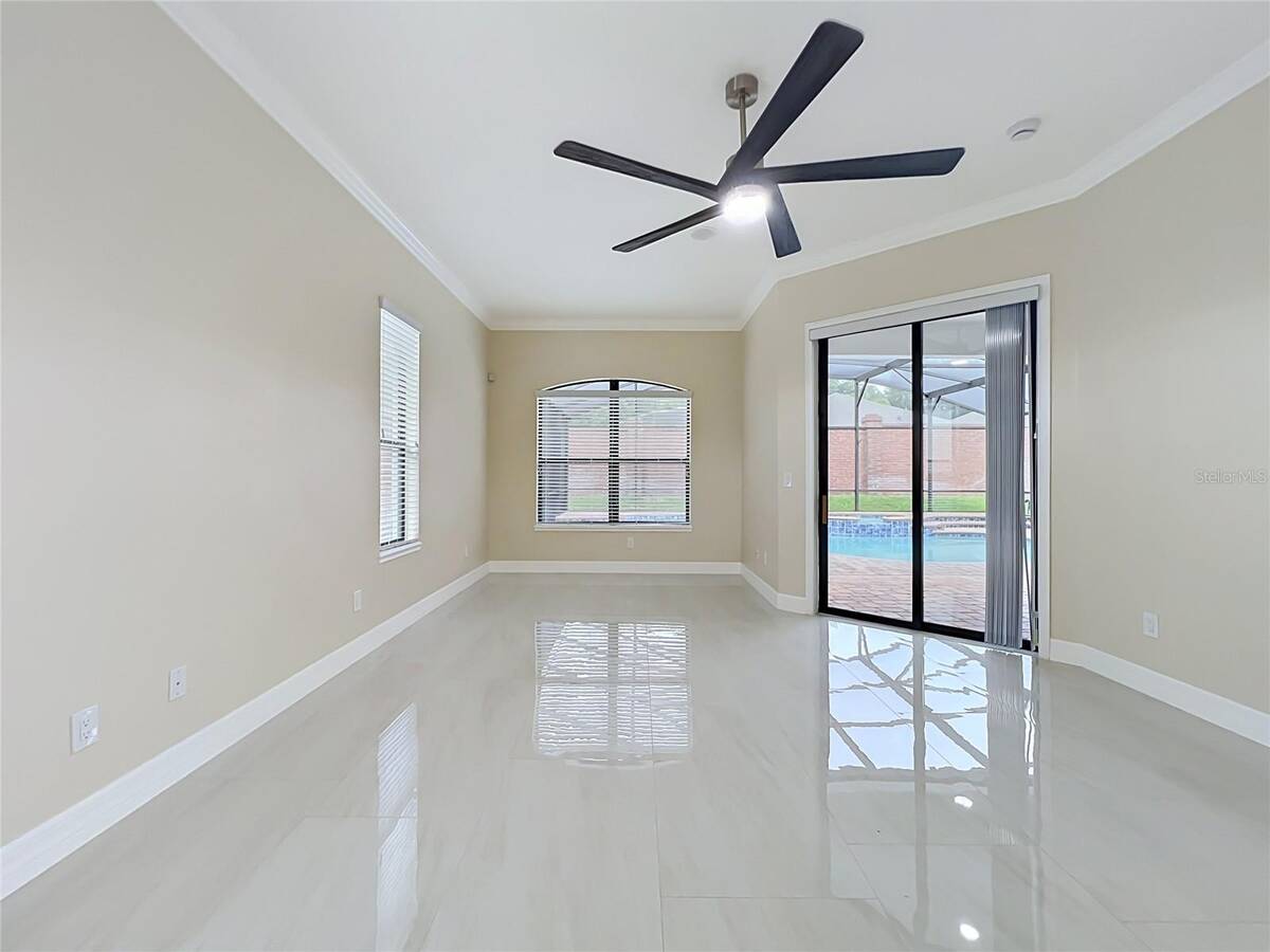 7426 Pointe Venezia Drive, Orlando, FL 32836