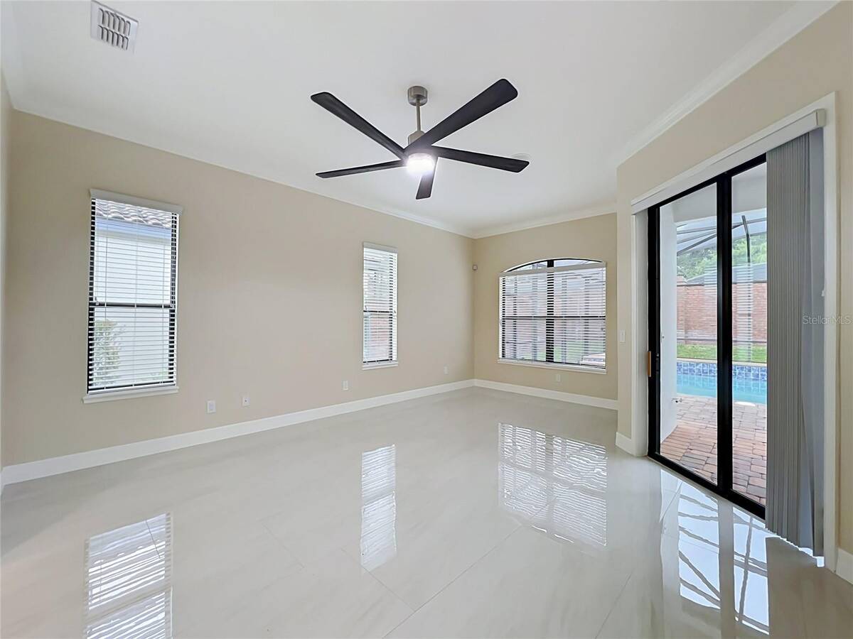 7426 Pointe Venezia Drive, Orlando, FL 32836