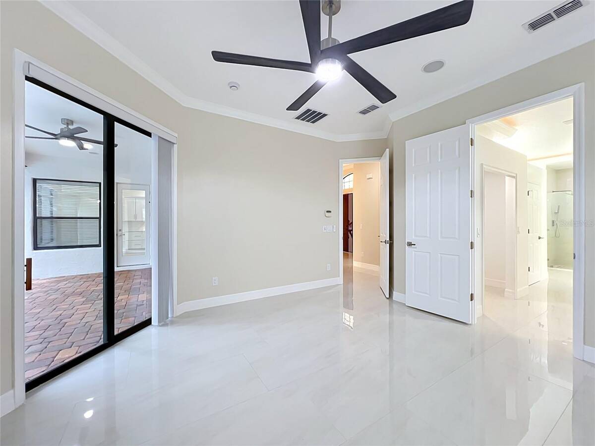 7426 Pointe Venezia Drive, Orlando, FL 32836