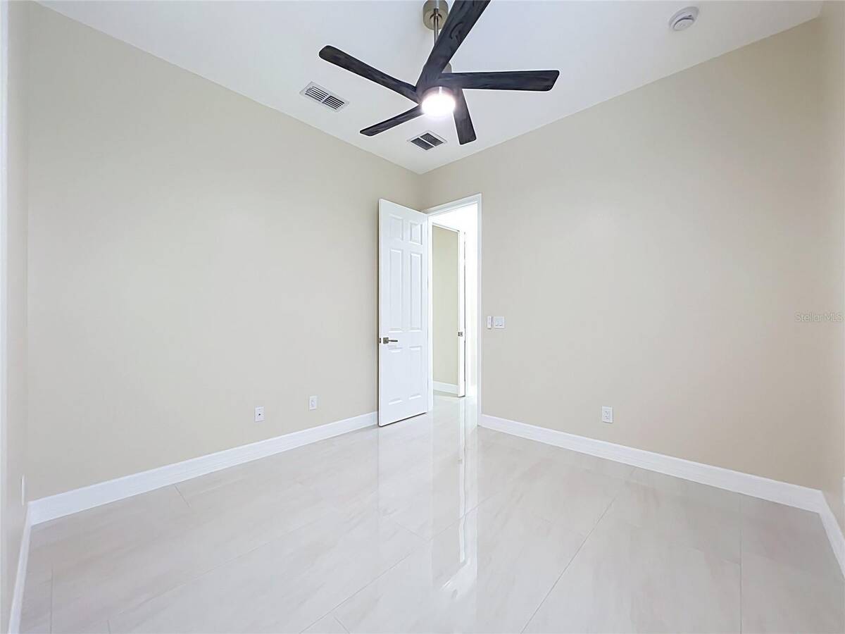 7426 Pointe Venezia Drive, Orlando, FL 32836