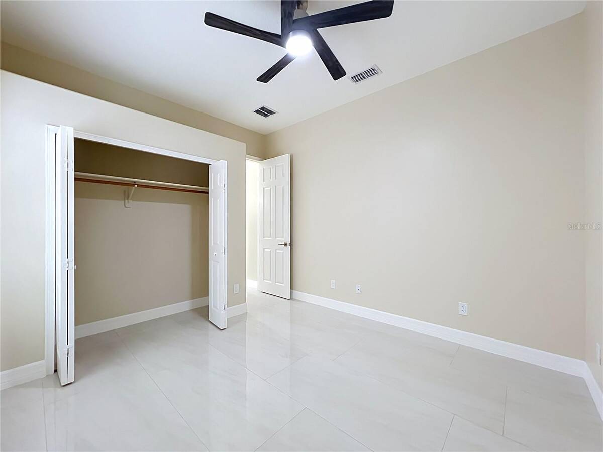 7426 Pointe Venezia Drive, Orlando, FL 32836