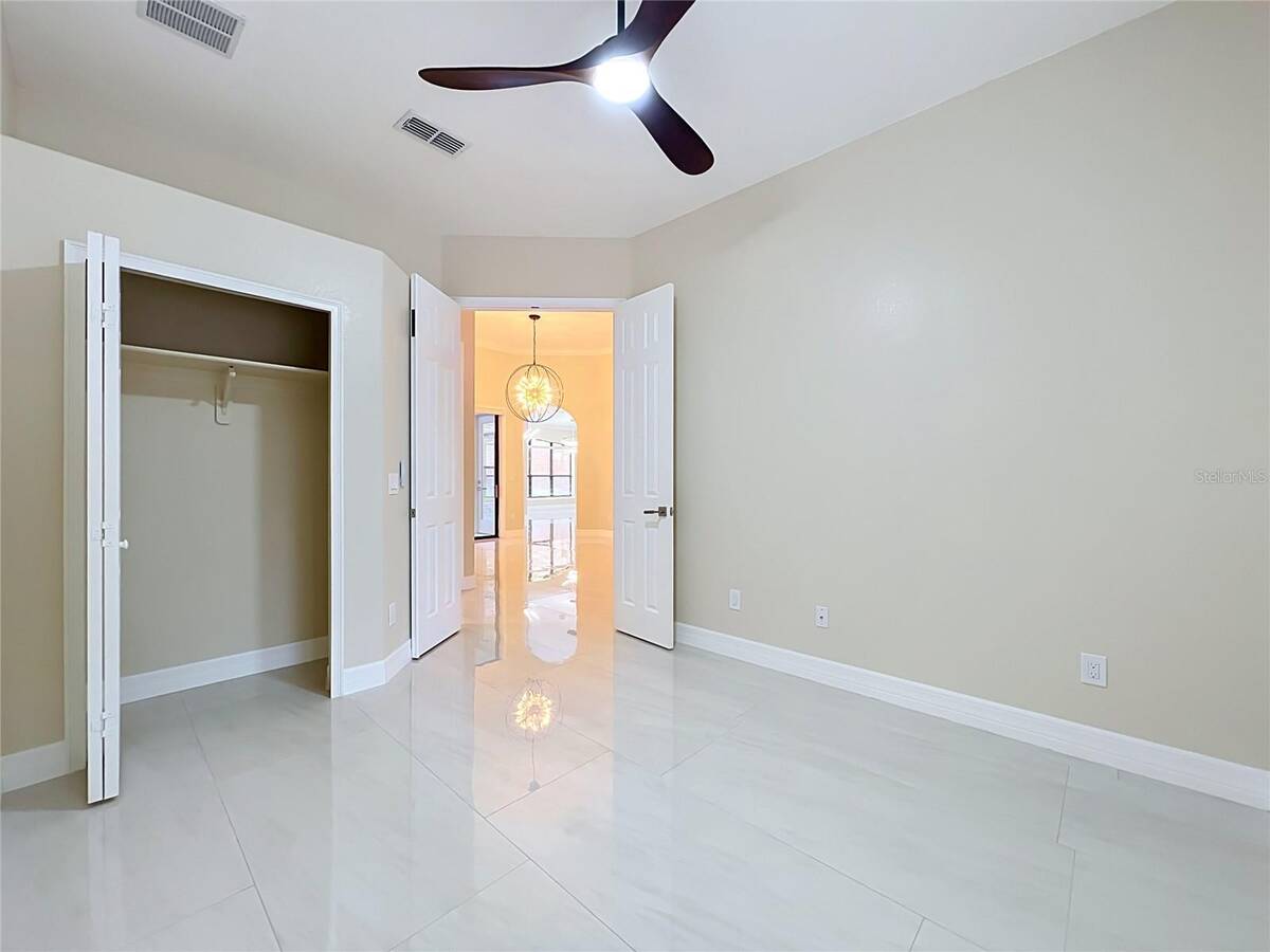 7426 Pointe Venezia Drive, Orlando, FL 32836