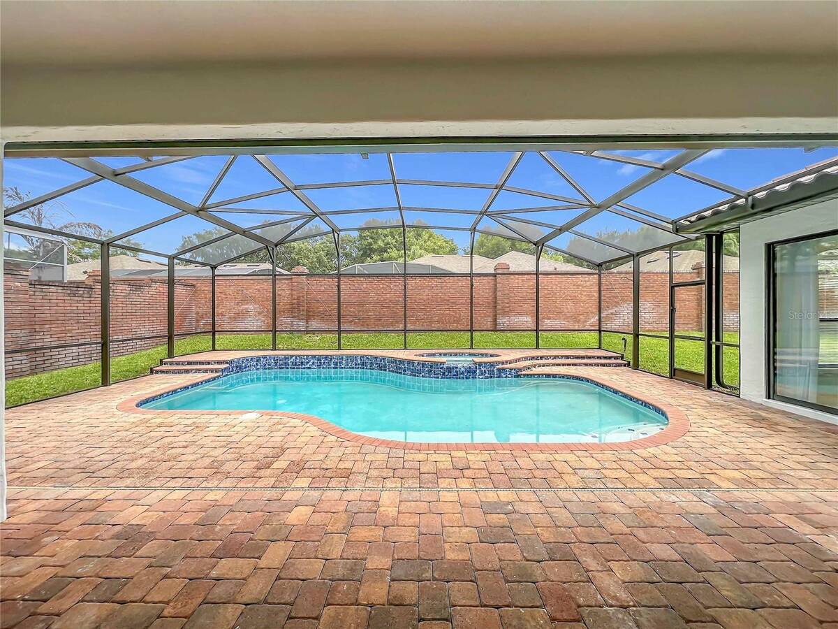 7426 Pointe Venezia Drive, Orlando, FL 32836