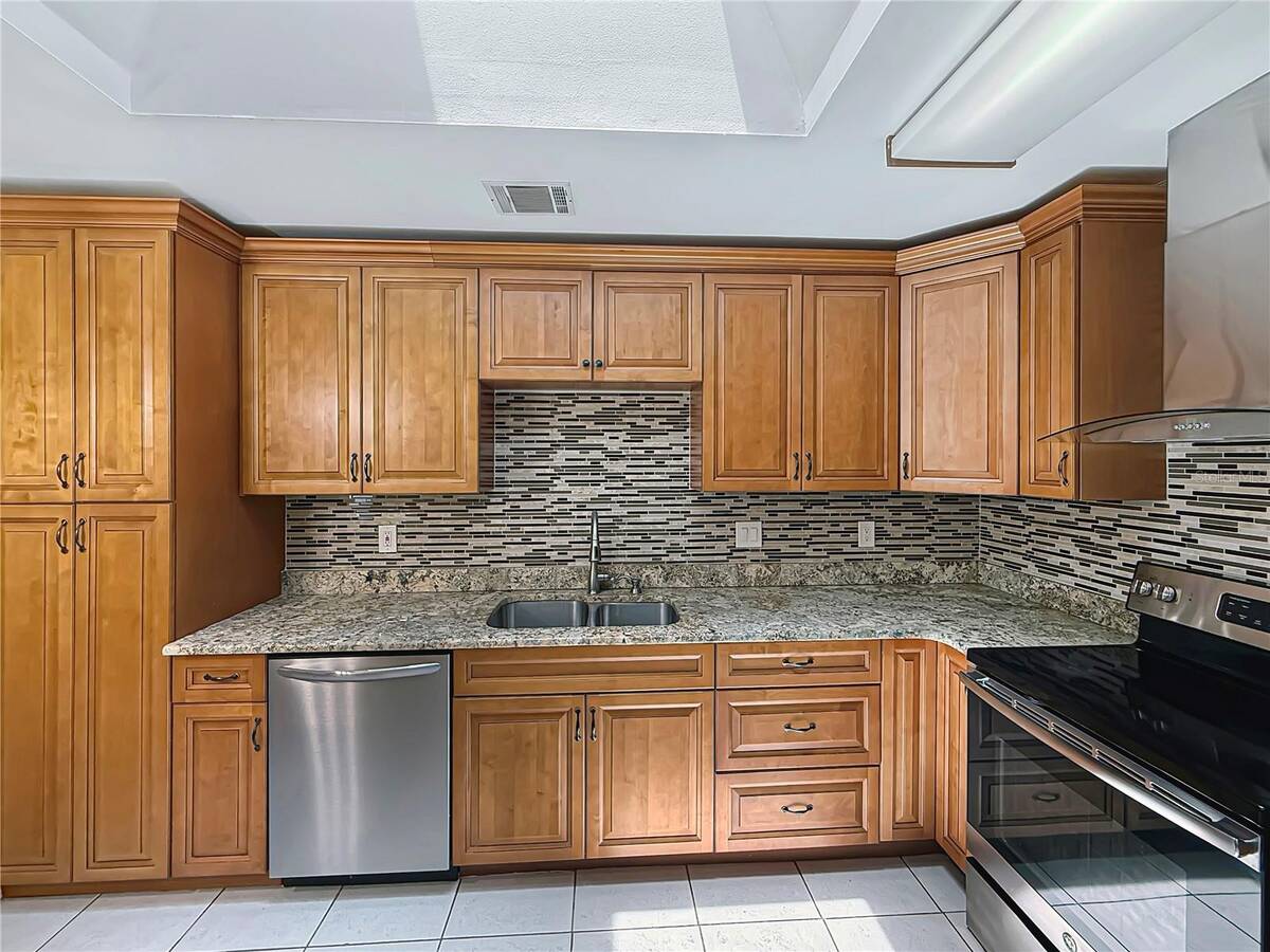 506 Harvard Place, Apopka, FL 32703