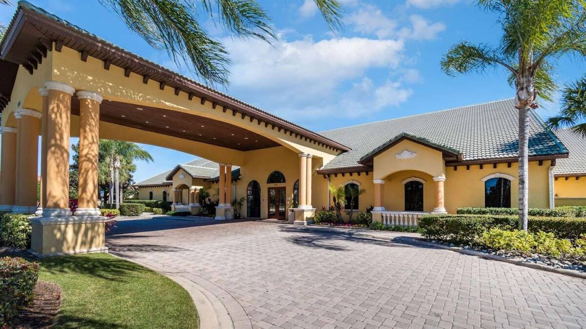 3071 Beach Palm Avenue, Kissimmee, FL 34747