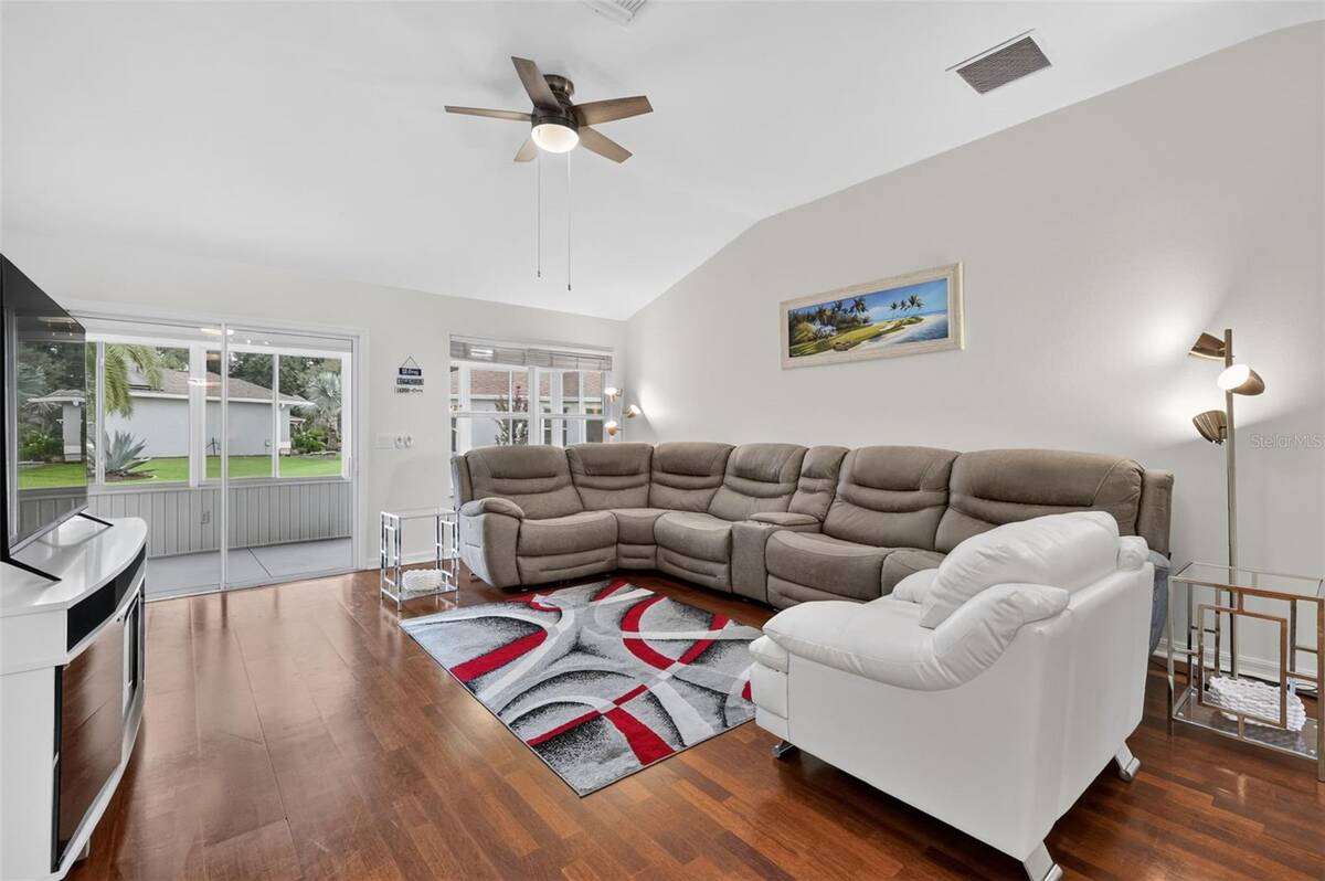 17107 Se 93rd Exeter Court, The Villages, FL 32162
